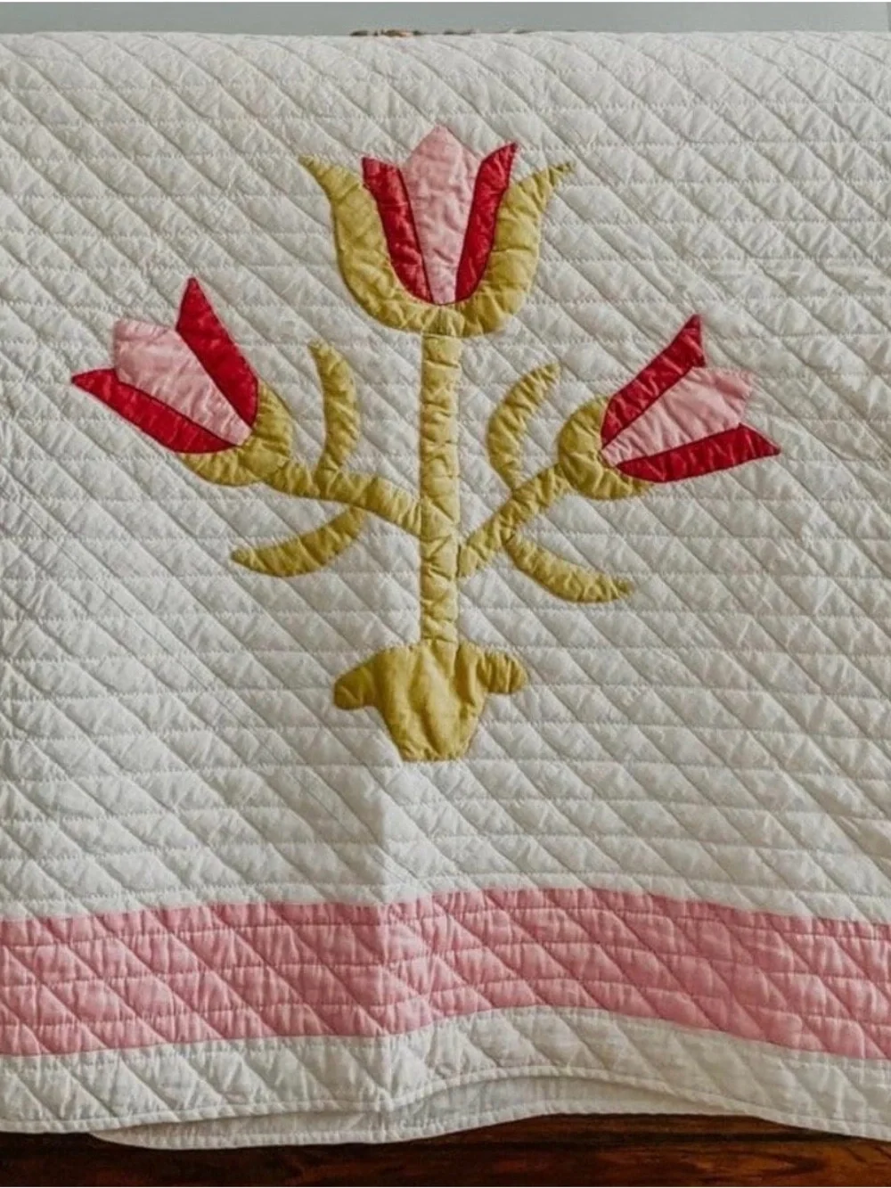 Antique Floral Tulip Quilt Top in Cream, Pink & Red